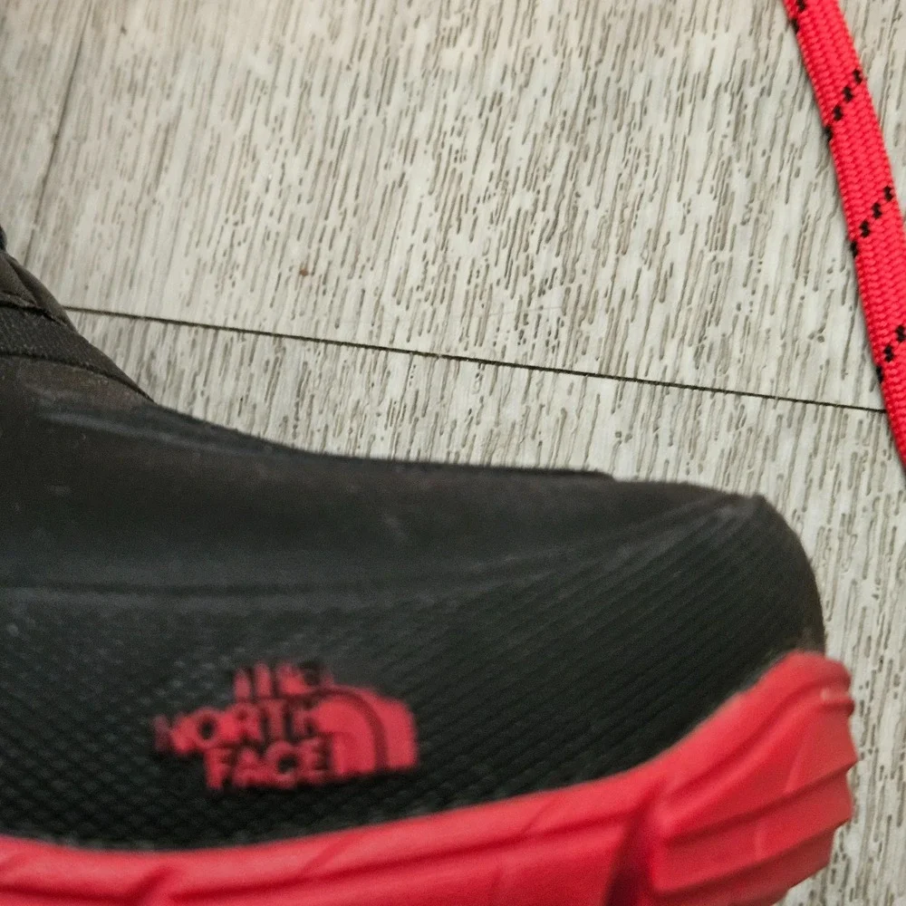 The North Face Shellista Black and Pink Tall Insulated Snow Boots Women's 8.5US